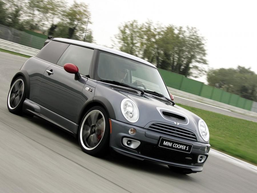  Mini Cooper S with JCW GP Tuning Kit 2005 года  (фото 22 из 25)